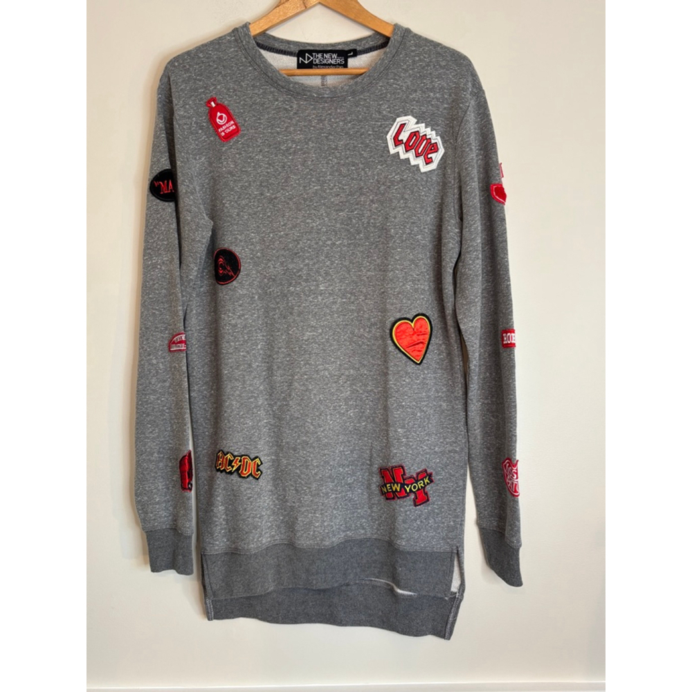 THE NEW PARIS DESIGNERS Mens Large Gray Red Patchwork Crewneck Sweatshirt
